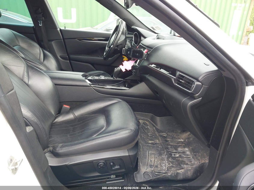 2017 Maserati Levante VIN ZN661XUA6HX226922 IAAI salvage auction — FRONT END, Salvage Title, sold $4,850 on 2026-08-29 (photo 5)