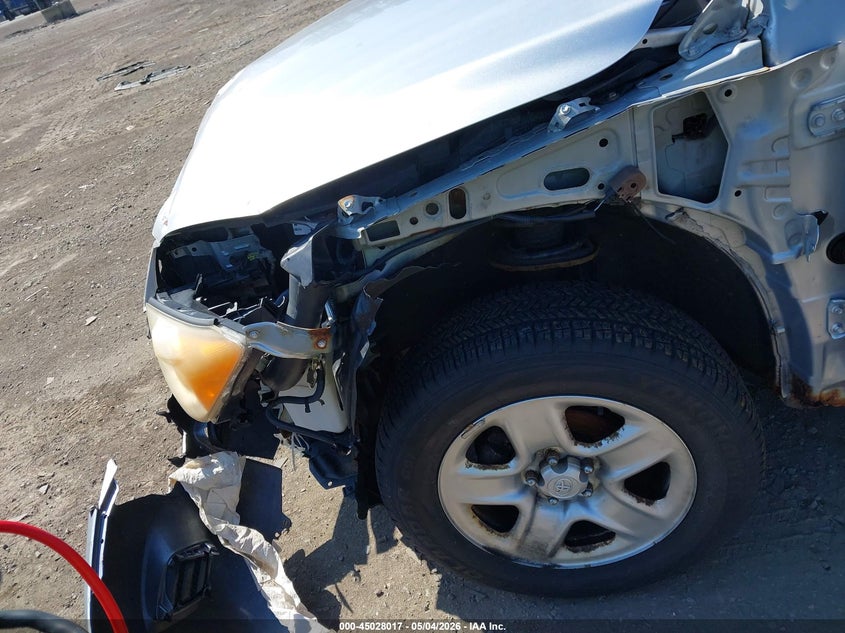 2009 Toyota Rav4 VIN JTMBF33V995004256 IAAI salvage auction — NORMAL WEAR, Salvage (Texas), sold $1,925 on 2026-07-28 (photo 6)