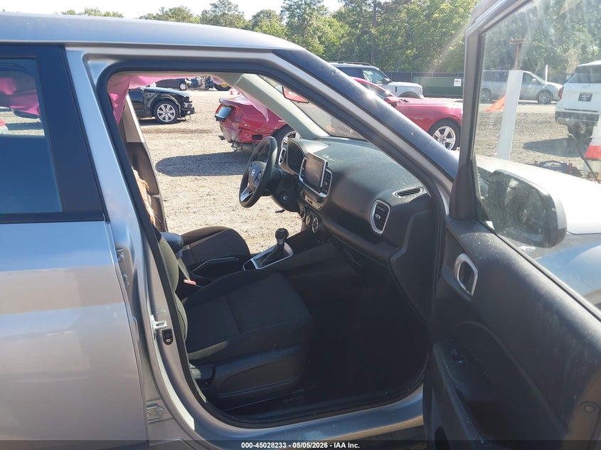 2025 Hyundai Venue VIN KMHRB8A37SU413646 IAAI salvage auction — LEFT SIDE, Salvage Title, sold $3,650 on 2026-07-29 (photo 5)