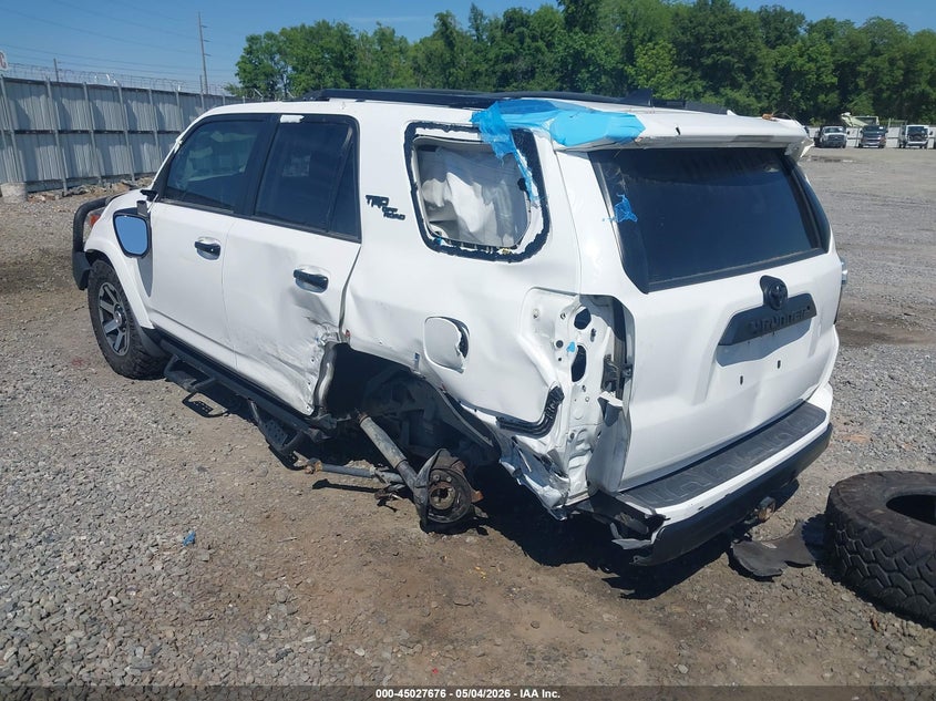 2020 Toyota 4runner VIN JTEBU5JR8L5778332 IAAI salvage auction — REAR END, Salvage (Georgia), sold $9,550 on 2026-07-27 (photo 3)