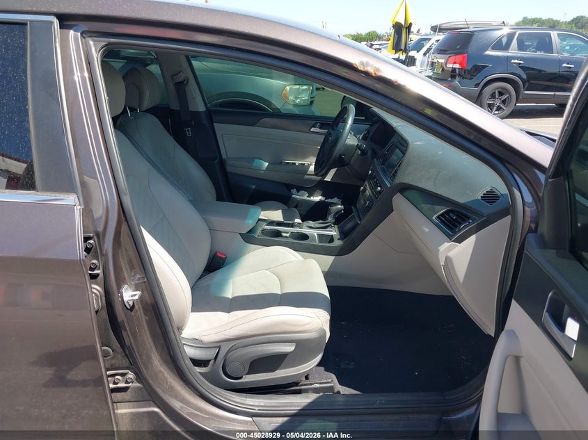 2016 Hyundai Sonata VIN 5NPE34AF8GH415135 IAAI salvage auction — FRONT & REAR, Clear (Texas), sold $1,150 on 2026-07-09 (photo 5)