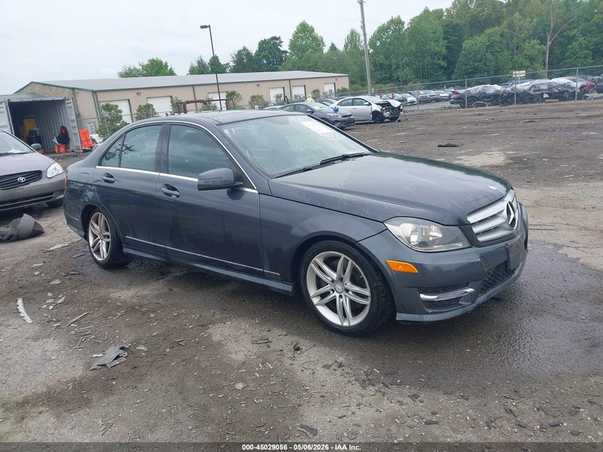 2013 Mercedes-benz C-klasse VIN WDDGF8AB6DR296709 IAAI salvage auction — RIGHT REAR, Clear (Virginia), sold $50 on 2026-07-27 (photo 1)