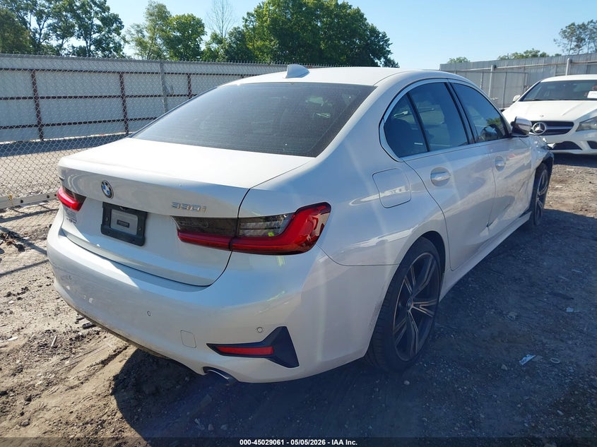 2021 BMW 3er VIN WBA5R7C01MFK10865 IAAI salvage auction — RIGHT FRONT, Salvage (Alabama), sold $10,650 on 2026-07-15 (photo 4)