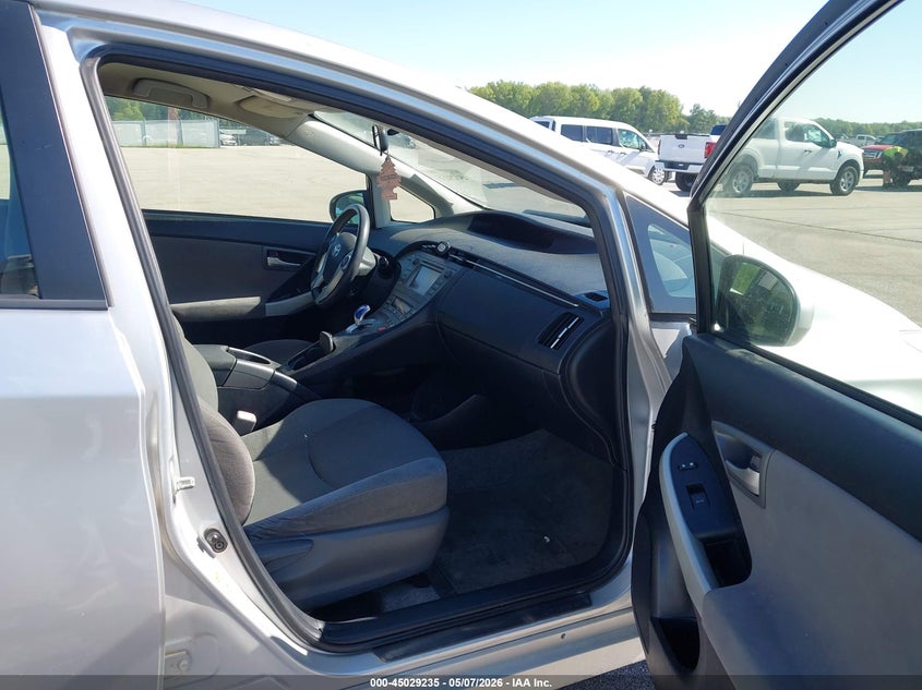 2012 Toyota Prius VIN JTDKN3DU8C5421318 IAAI salvage auction — HAIL, Salvage (Indiana), sold $1,100 on 2026-07-16 (photo 5)
