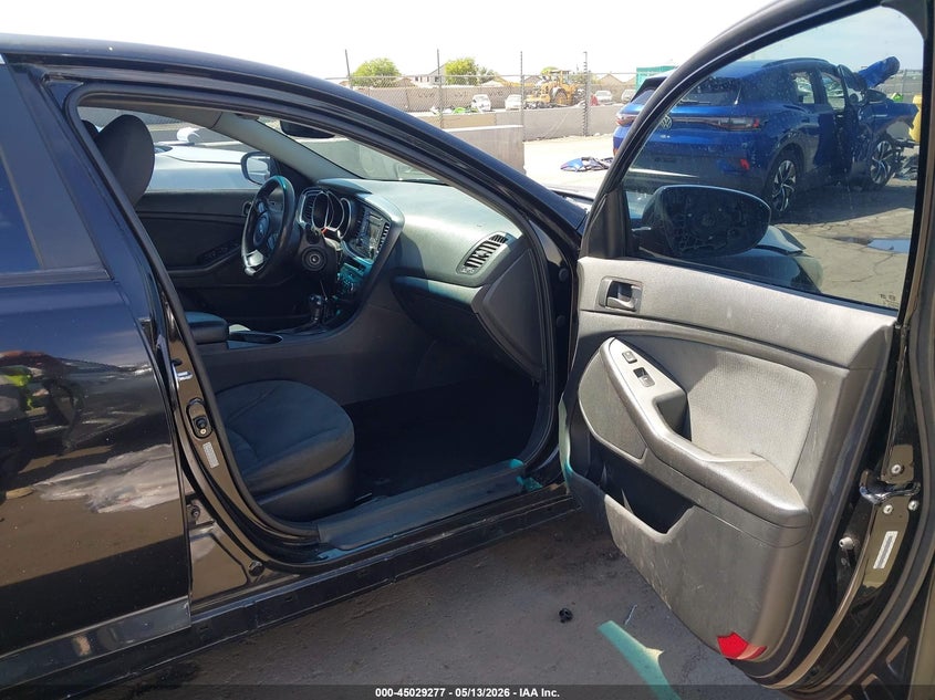 2015 Kia Optima VIN KNAGM4A72F5615437 IAAI salvage auction — MECHANICAL, Salvage (Arizona), sold $925 on 2026-07-07 (photo 5)