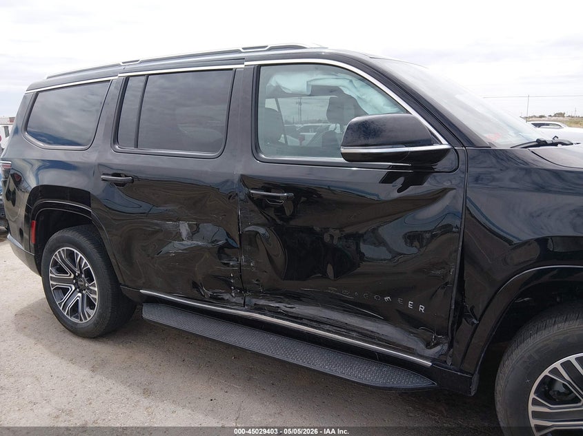2025 Jeep Wagoneer VIN 1C4SJVBP5SS536897 IAAI salvage auction — RIGHT SIDE, Enterprise Vehicles Clear Only (Texas), sold $25,700 on 2026-07-29 (photo 6)
