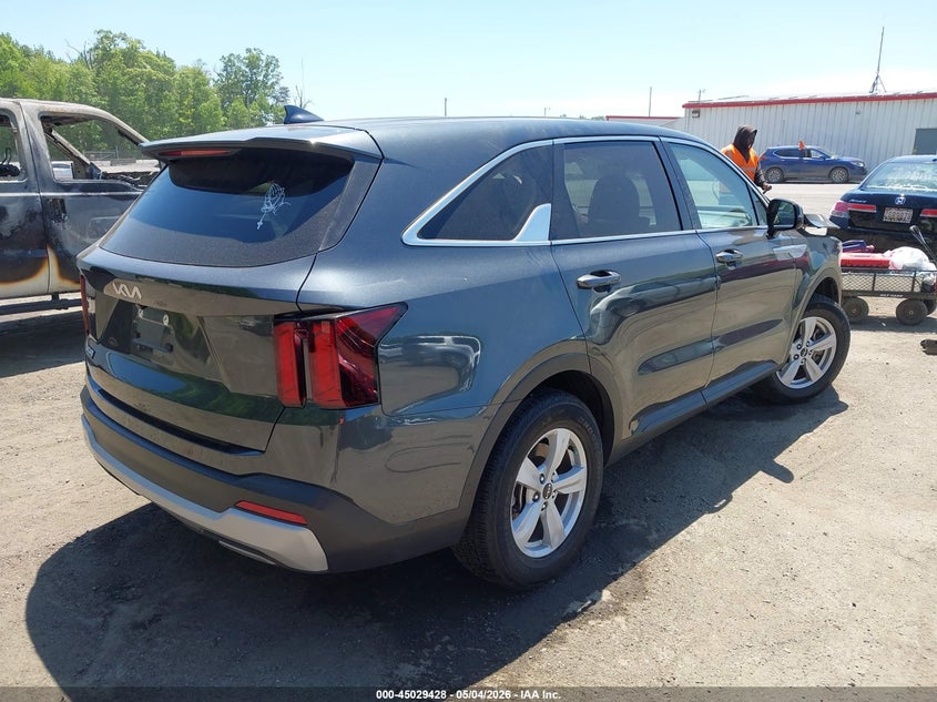 2024 Kia Sorento VIN 5XYRG4JC0RG307646 IAAI salvage auction — LEFT FRONT, Salvage - Greater Than 75% (Maryland), sold $6,200 on 2026-07-15 (photo 4)