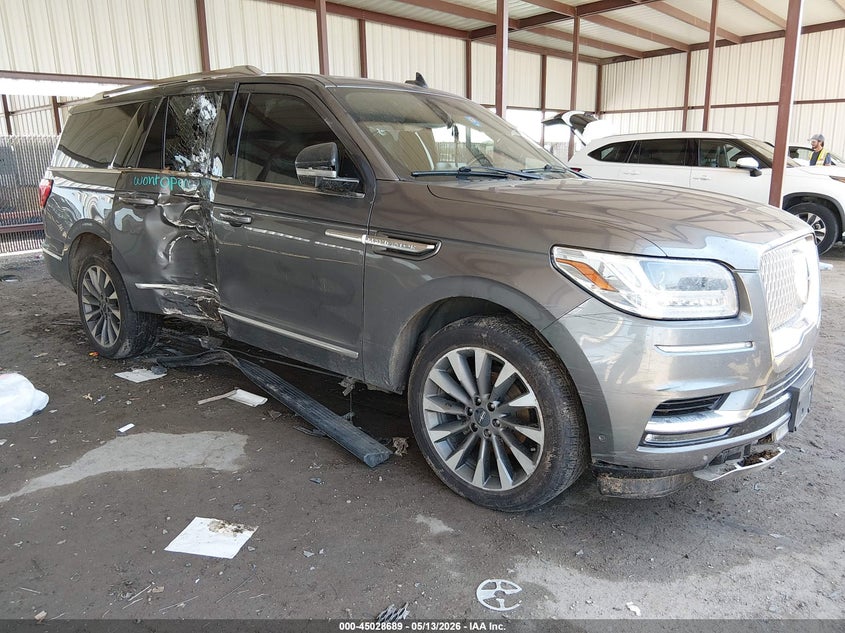 2021 Lincoln Navigator VIN 5LMJJ3LT1MEL17215 — IAAI salvage auction photo