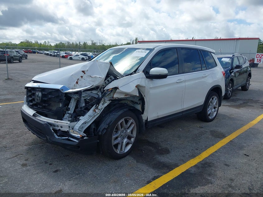 2025 Honda Passport VIN 5FNYF8H5XSB006974 IAAI salvage auction — FRONT END, Rebuildable (Florida), sold $7,200 on 2026-07-13 (photo 2)