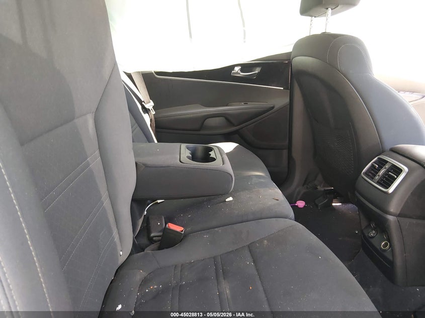 2019 Kia Sorento VIN 5XYPG4A57KG484693 IAAI salvage auction — ROLLOVER, Salvage (South Carolina), sold $25 on 2026-07-21 (photo 8)