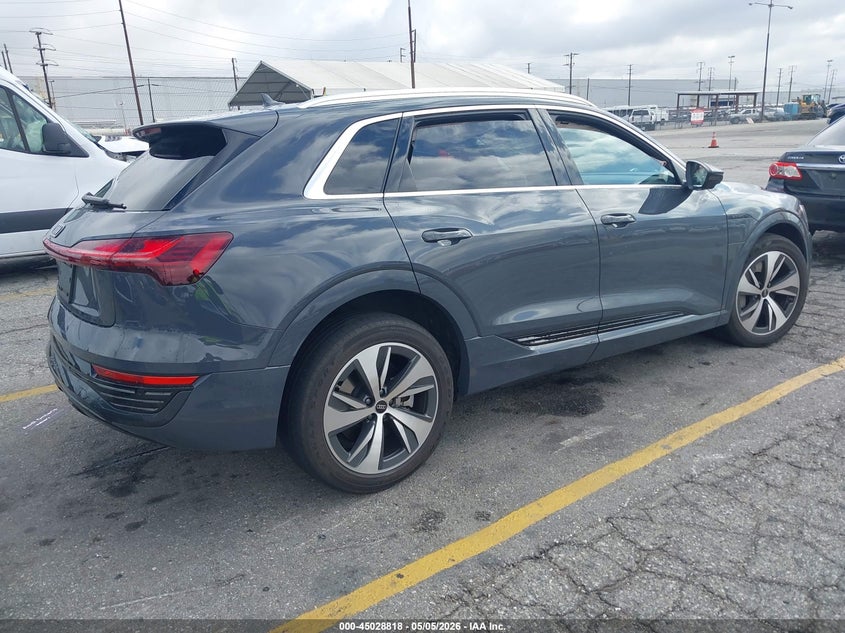 2024 Audi Q8 VIN WA15AAGE7RB040601 IAAI salvage auction — LEFT SIDE, Salvage (California), sold $17,800 on 2026-07-21 (photo 4)