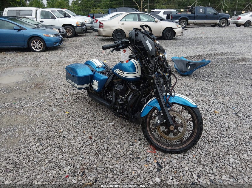 2023 Harley-davidson Street glide VIN 1HD1ABL19PB659970 — IAAI salvage auction photo