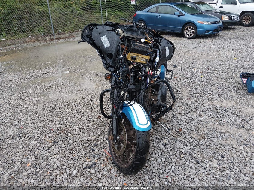 2023 Harley-davidson Street glide VIN 1HD1ABL19PB659970 IAAI salvage auction — FRONT & REAR, Salvage Title, sold $7,500 on 2026-08-11 (photo 5)