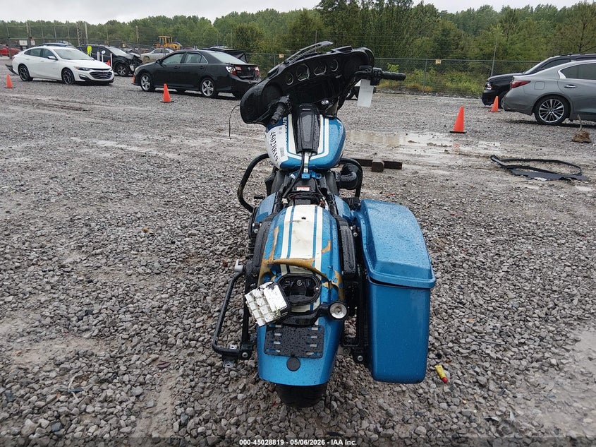 2023 Harley-davidson Street glide VIN 1HD1ABL19PB659970 IAAI salvage auction — FRONT & REAR, Salvage Title, sold $7,500 on 2026-08-11 (photo 6)