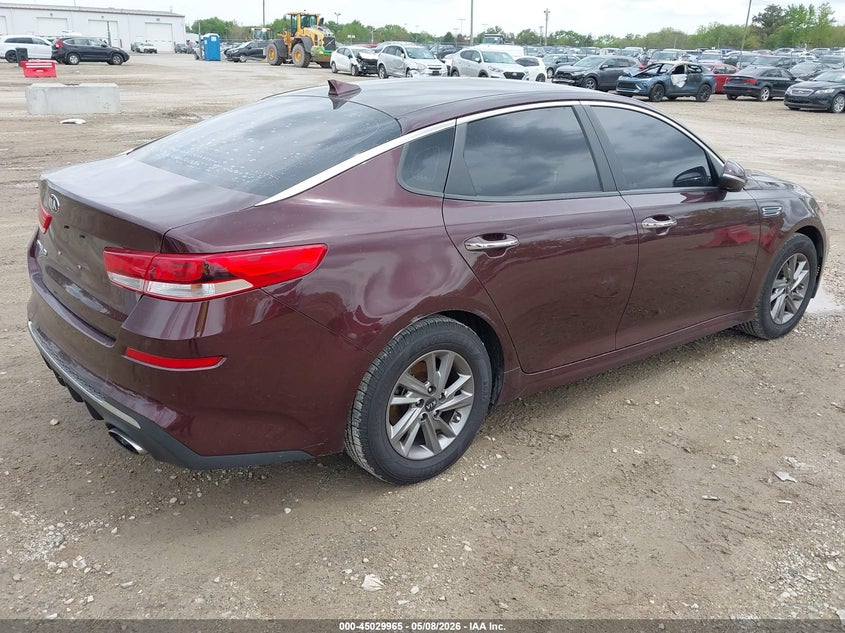 2019 Kia Optima VIN 5XXGT4L31KG345865 IAAI salvage auction — REPOSSESSION, Salvage (Illinois), sold $575 on 2026-07-07 (photo 4)