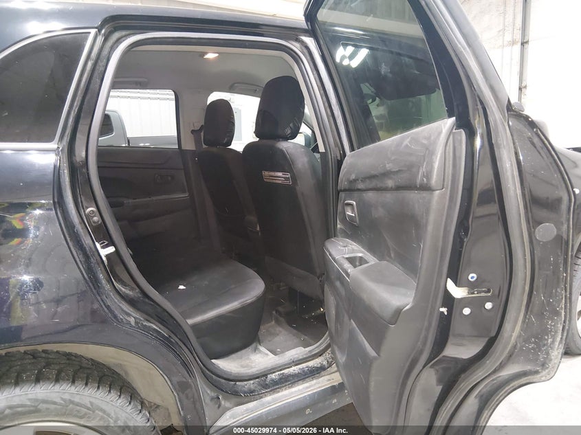 2015 Mitsubishi Outlander sport VIN 4A4AR3AU7FE013393 IAAI salvage auction — NORMAL WEAR, Original - Reconstructed (Alaska), sold $100 on 2026-07-10 (photo 8)