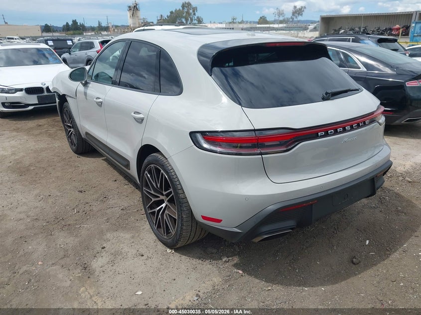 2025 Porsche Macan VIN WP1AA2A52SLB00205 IAAI salvage auction — FRONT END, Salvage Title, sold $33,000 on 2026-08-10 (photo 3)