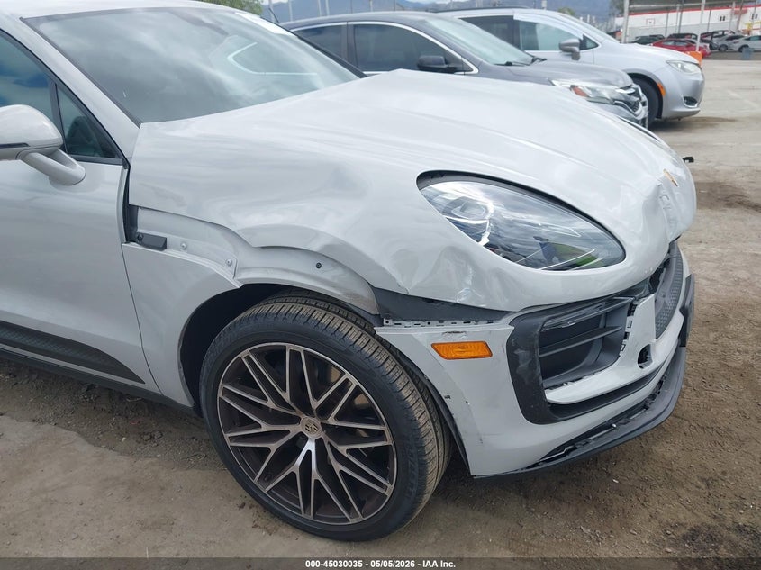 2025 Porsche Macan VIN WP1AA2A52SLB00205 IAAI salvage auction — FRONT END, Salvage Title, sold $33,000 on 2026-08-10 (photo 6)