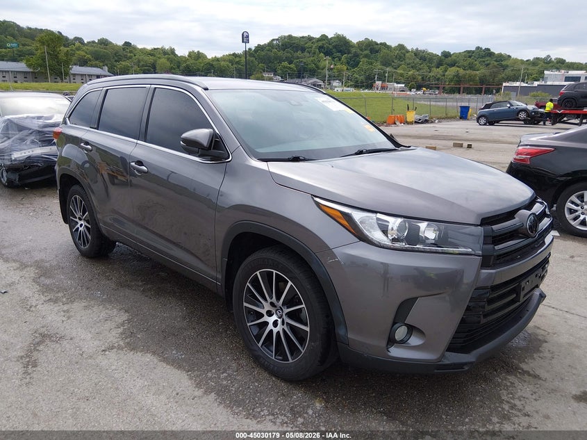 2018 Toyota Highlander VIN 5TDJZRFH8JS540917 IAAI salvage auction — LEFT FRONT, Salvage (Missouri), sold $10,500 on 2026-07-21 (photo 1)