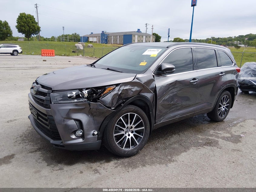 2018 Toyota Highlander VIN 5TDJZRFH8JS540917 IAAI salvage auction — LEFT FRONT, Salvage (Missouri), sold $10,500 on 2026-07-21 (photo 2)