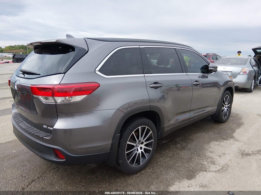 2018 Toyota Highlander VIN 5TDJZRFH8JS540917 IAAI salvage auction — LEFT FRONT, Salvage (Missouri), sold $10,500 on 2026-07-21 (photo 4)