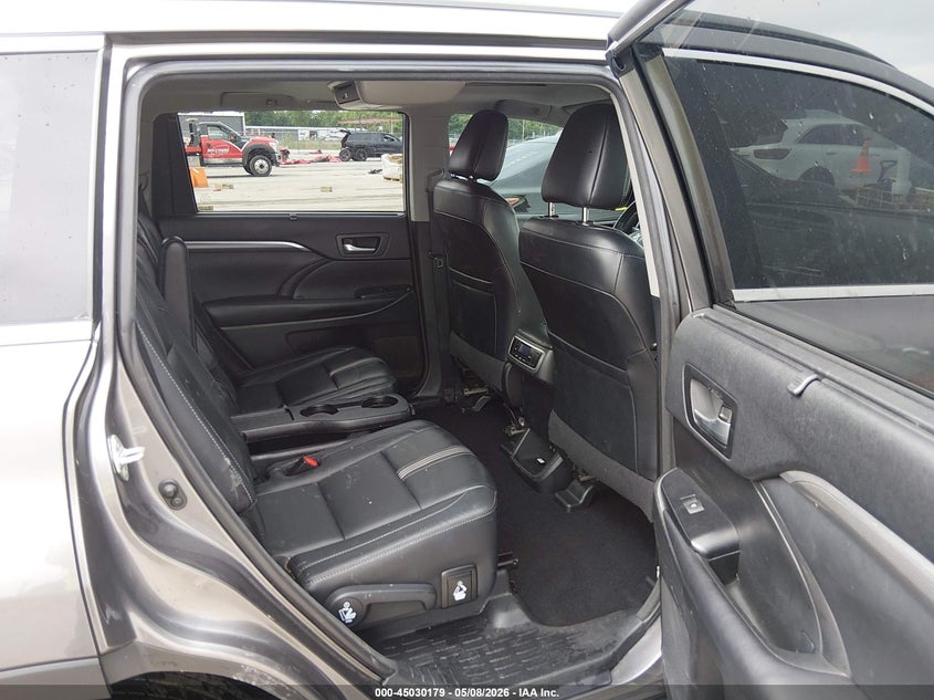 2018 Toyota Highlander VIN 5TDJZRFH8JS540917 IAAI salvage auction — LEFT FRONT, Salvage (Missouri), sold $10,500 on 2026-07-21 (photo 8)
