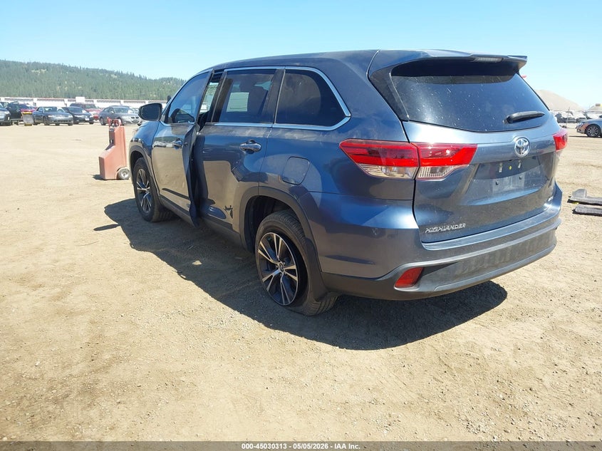 2019 Toyota Highlander VIN 5TDBZRFH3KS993431 IAAI salvage auction — RIGHT SIDE, Bill Of Sale (Washington), sold $575 on 2026-07-28 (photo 3)