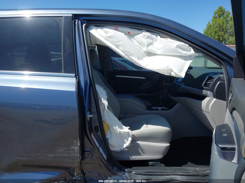 2019 Toyota Highlander VIN 5TDBZRFH3KS993431 IAAI salvage auction — RIGHT SIDE, Bill Of Sale (Washington), sold $575 on 2026-07-28 (photo 5)