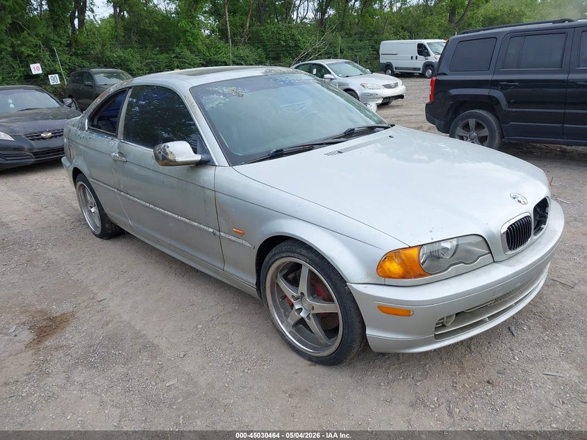 2001 BMW 3 series VIN WBABN53471JU33703 IAAI salvage auction — NORMAL WEAR, Clear (Indiana), sold $375 on 2026-07-22 (photo 1)