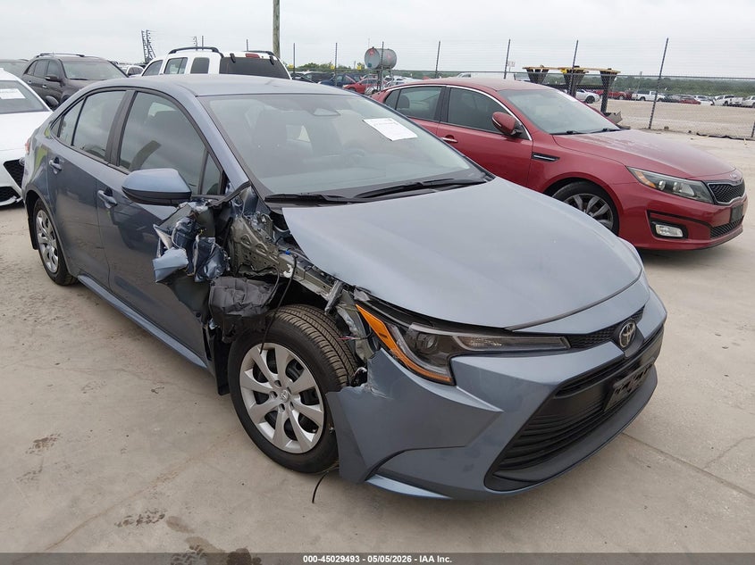 2026 Toyota Corolla VIN 5YFB4MDE1TP450213 IAAI salvage auction — RIGHT FRONT, Salvage (Texas), sold $7,150 on 2026-07-14 (photo 1)