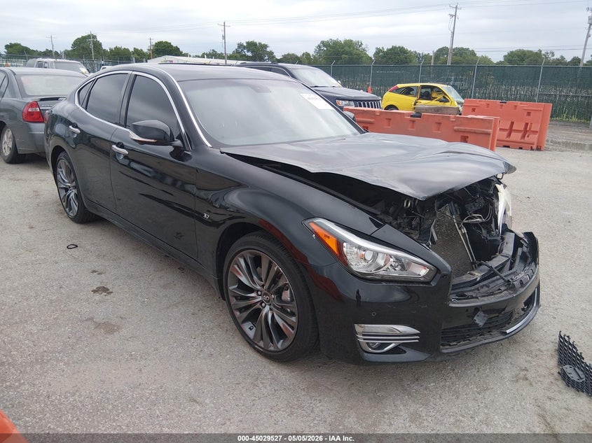 2017 Infiniti Q70 VIN JN1BY1AR6HM770196 IAAI salvage auction — FRONT END, Salvage (Kansas), sold $2,600 on 2026-07-31 (photo 1)