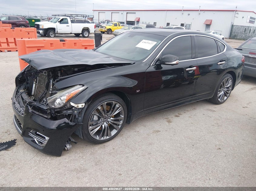 2017 Infiniti Q70 VIN JN1BY1AR6HM770196 IAAI salvage auction — FRONT END, Salvage (Kansas), sold $2,600 on 2026-07-31 (photo 2)