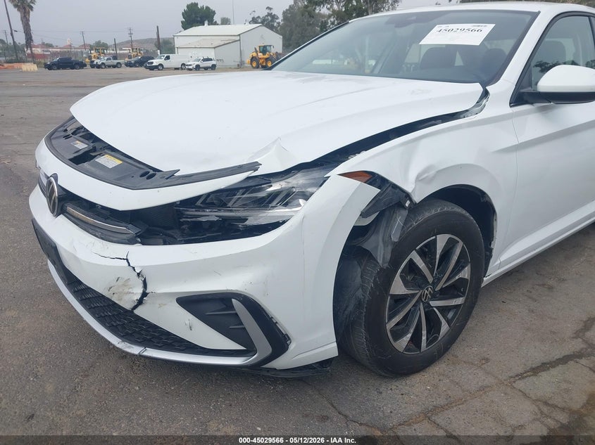 2025 Volkswagen Jetta VIN 3VW5X7BU7SM043922 IAAI salvage auction — LEFT & RIGHT, Salvage (California), sold $5,000 on 2026-07-25 (photo 6)