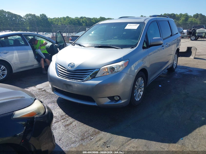 2016 Toyota Sienna VIN 5TDYK3DC9GS698974 IAAI salvage auction — REAR END, Salvage (North Carolina), sold $4,650 on 2026-07-30 (photo 2)