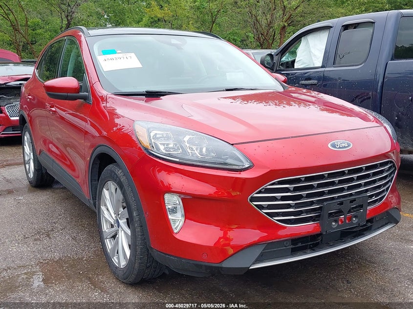 2021 Ford Escape VIN 1FMCU9J96MUA63164 — IAAI salvage auction photo