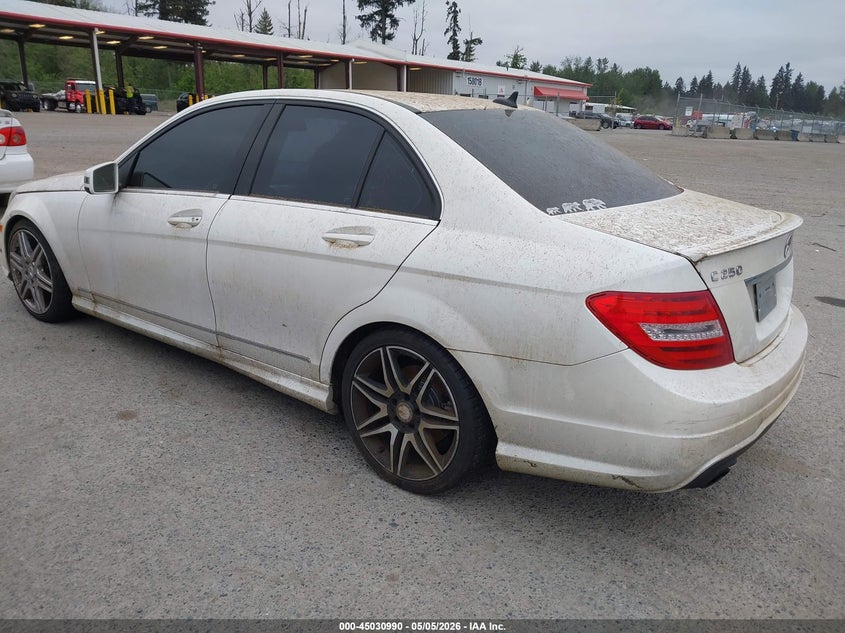 2013 Mercedes-benz C-klasse VIN WDDGF4HB3DR270924 IAAI salvage auction — NORMAL WEAR, Clear-Dealer Only (Montana), sold $600 on 2026-07-15 (photo 3)