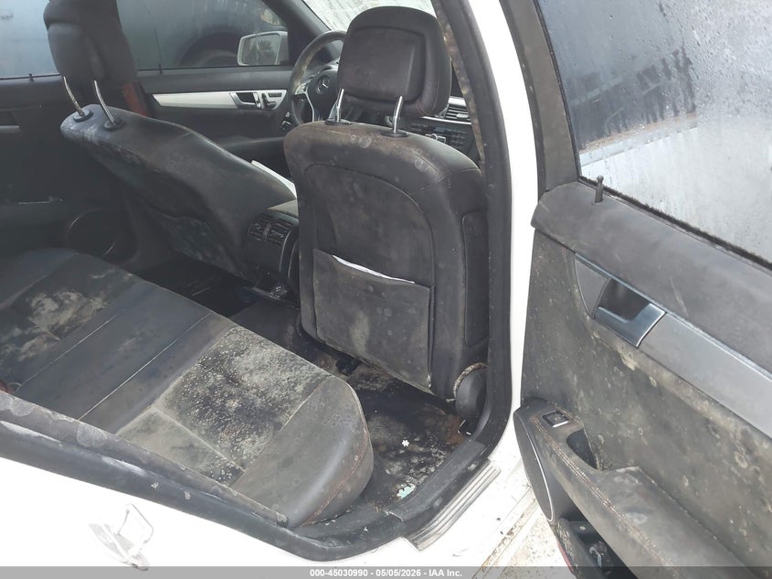 2013 Mercedes-benz C-klasse VIN WDDGF4HB3DR270924 IAAI salvage auction — NORMAL WEAR, Clear-Dealer Only (Montana), sold $600 on 2026-07-15 (photo 8)