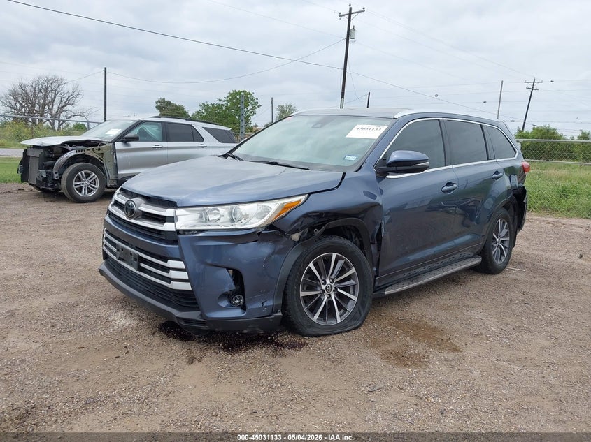 2018 Toyota Highlander VIN 5TDKZRFH8JS281012 IAAI salvage auction — LEFT SIDE, Salvage (Texas), sold $11,100 on 2026-07-07 (photo 2)