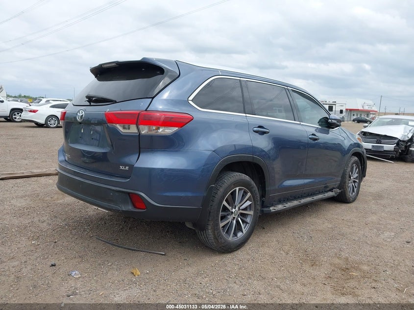 2018 Toyota Highlander VIN 5TDKZRFH8JS281012 IAAI salvage auction — LEFT SIDE, Salvage (Texas), sold $11,100 on 2026-07-07 (photo 4)