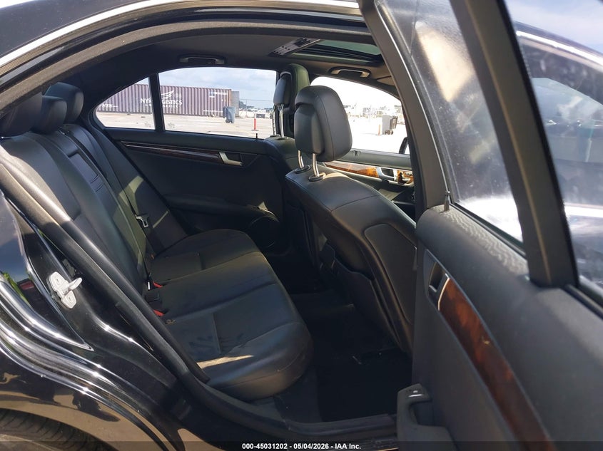 2012 Mercedes-benz C class VIN WDDGF4HB1CR215807 IAAI salvage auction — NORMAL WEAR, Salvage (Texas), sold $450 on 2026-07-30 (photo 8)