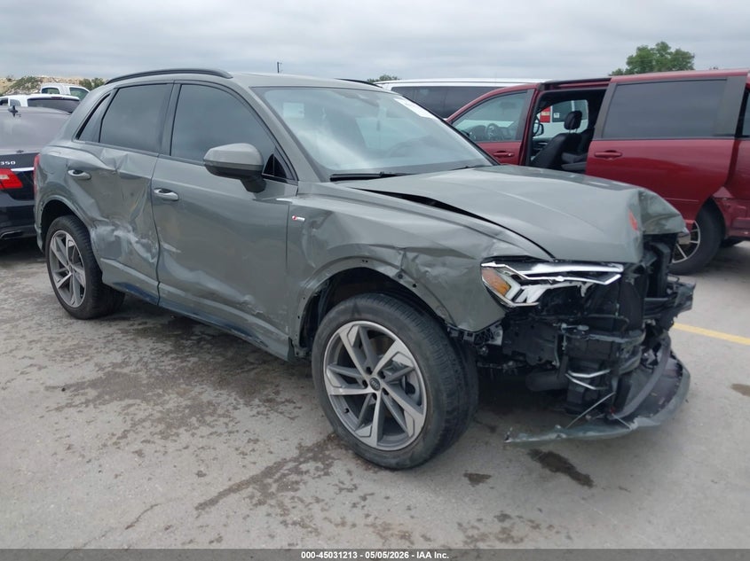 2025 Audi Q3 VIN WA1DECF32S1109685 — IAAI salvage auction photo