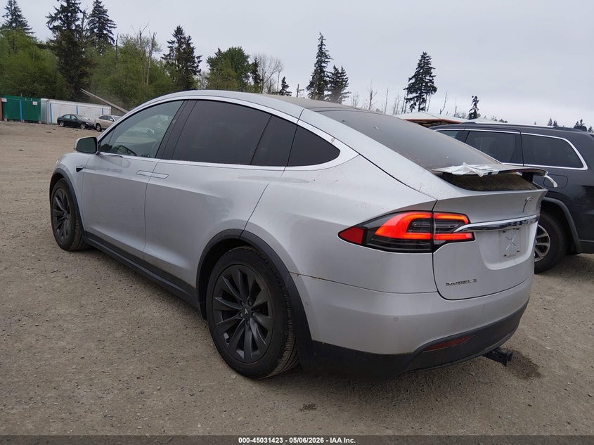 2018 Tesla Model x VIN 5YJXCBE23JF099833 IAAI salvage auction — FRONT & REAR, Clear (Washington), sold $7,600 on 2026-07-29 (photo 3)