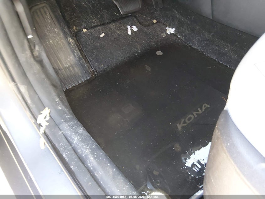 2020 Hyundai Kona VIN KM8K3CA50LU466631 IAAI salvage auction — WATER/FLOOD, Salvage (Rhode Island), sold $1,700 on 2026-07-07 (photo 6)