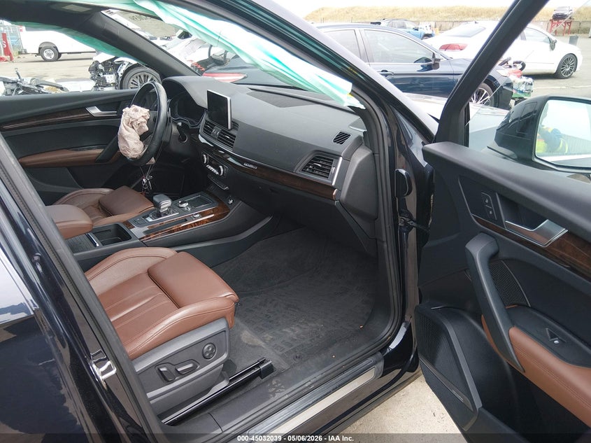 2019 Audi Q5 VIN WA1BNAFY0K2017007 IAAI salvage auction — LEFT SIDE, Salvage (California), sold $5,100 on 2026-07-20 (photo 5)