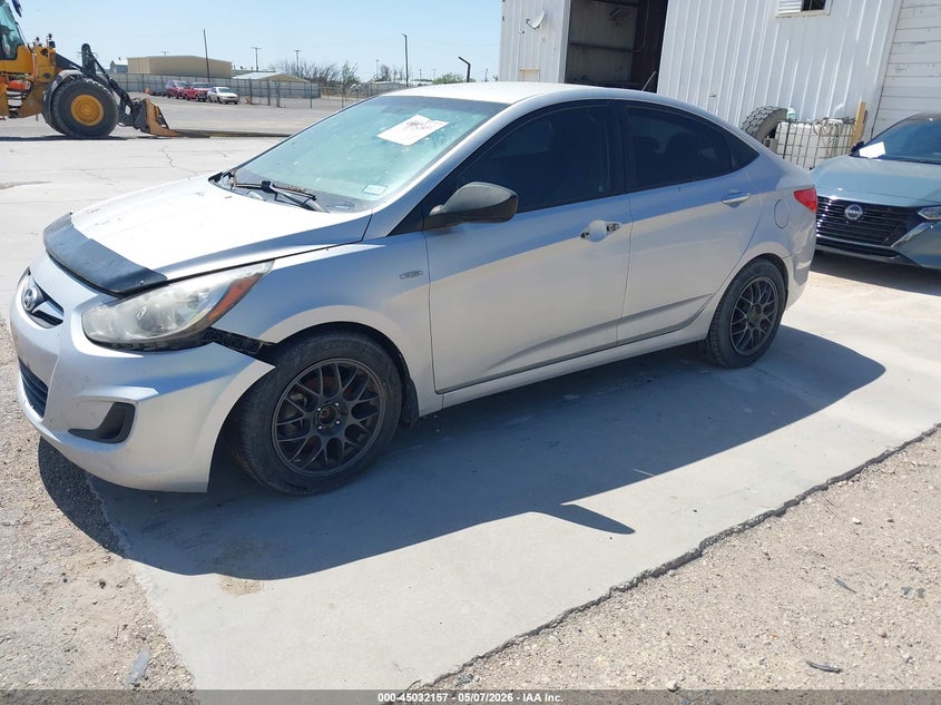 2013 Hyundai Accent VIN KMHCT4AE5DU305199 IAAI salvage auction — NORMAL WEAR, Salvage (Texas), sold $525 on 2026-07-09 (photo 2)