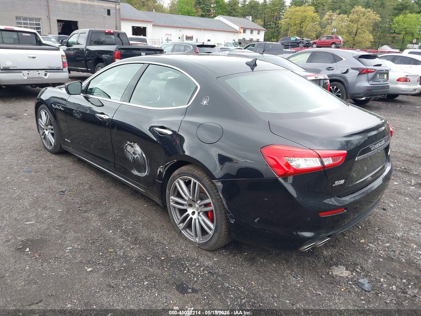 2018 Maserati Ghibli VIN ZAM57YTL5J1285257 IAAI salvage auction — SIDE, Salvage (Massachusetts), sold $11,250 on 2026-08-07 (photo 3)