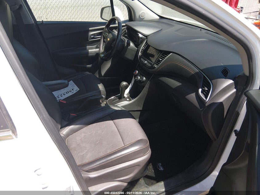 2019 Chevrolet Trax VIN KL7CJLSB5KB936260 IAAI salvage auction — HAIL, Clear (Wisconsin), sold $2,600 on 2026-07-15 (photo 5)