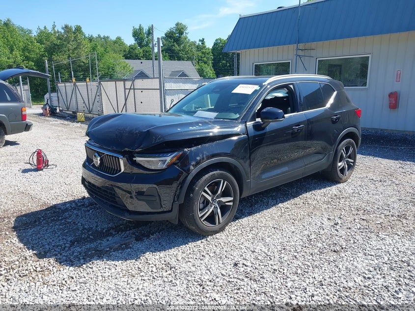 2024 Volvo Xc40 VIN YV4L12UK8R2286664 IAAI salvage auction — FRONT END, Salvage Title, sold $5,900 on 2026-08-23 (photo 2)