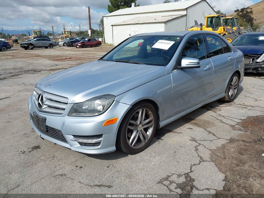 2013 Mercedes-benz C-klasse VIN WDDGF4HB5DA784224 IAAI salvage auction — NORMAL WEAR, Salvage (Idaho), sold $500 on 2026-07-28 (photo 2)