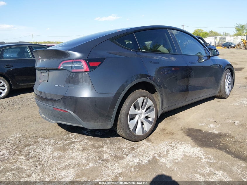 2024 Tesla Model y VIN 7SAYGDEE4RA240905 IAAI salvage auction — LEFT FRONT, Salvage (Idaho), sold $3,050 on 2026-07-29 (photo 4)